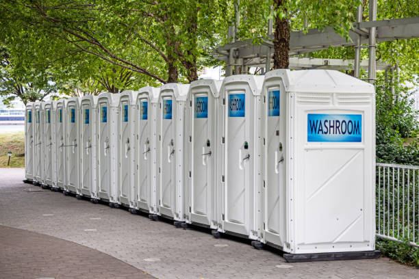 Best Portable restroom trailer rental  in Leipsic, OH